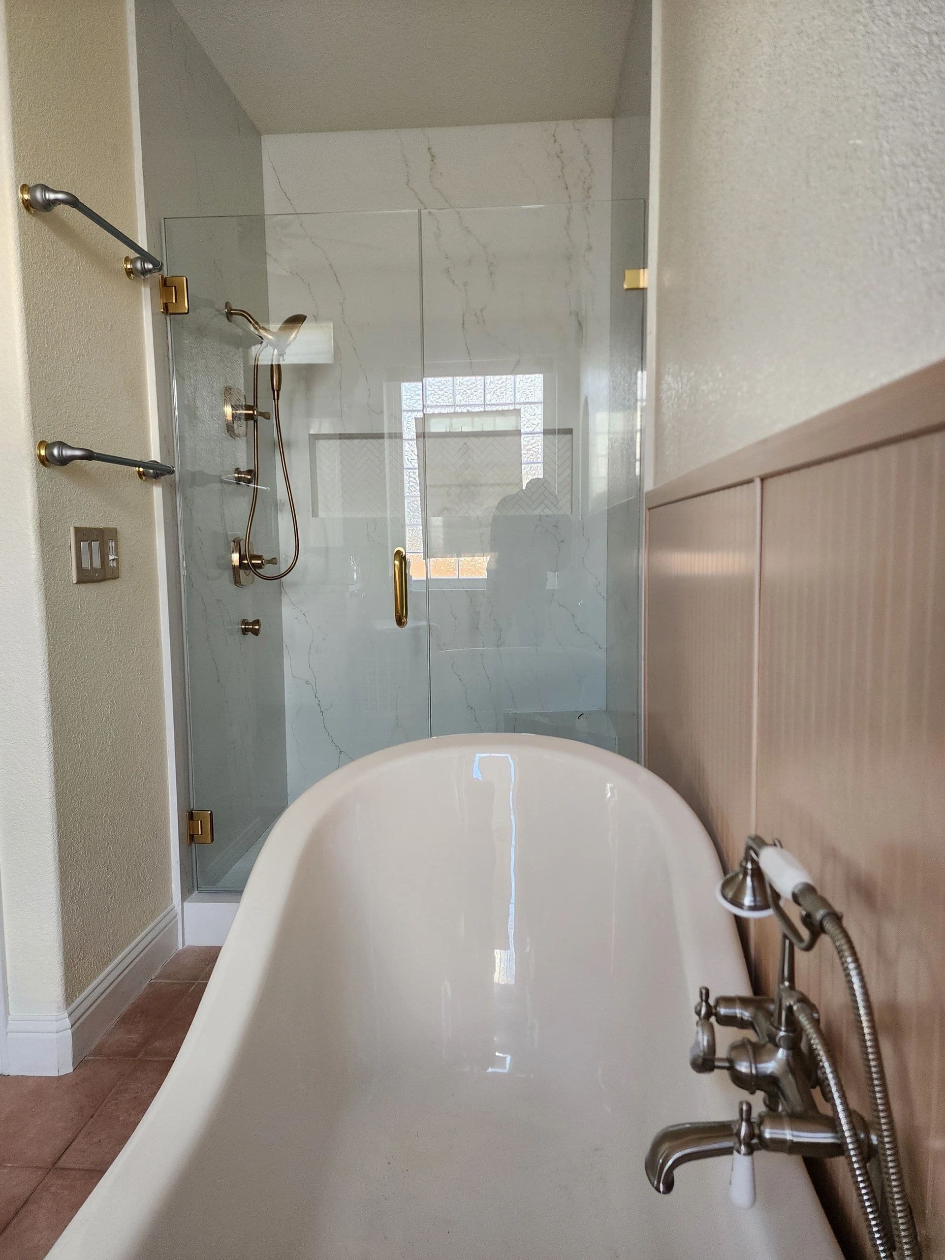 775 glass & shower doors Offers Frameless Shower Doors in Reno, NV 89512