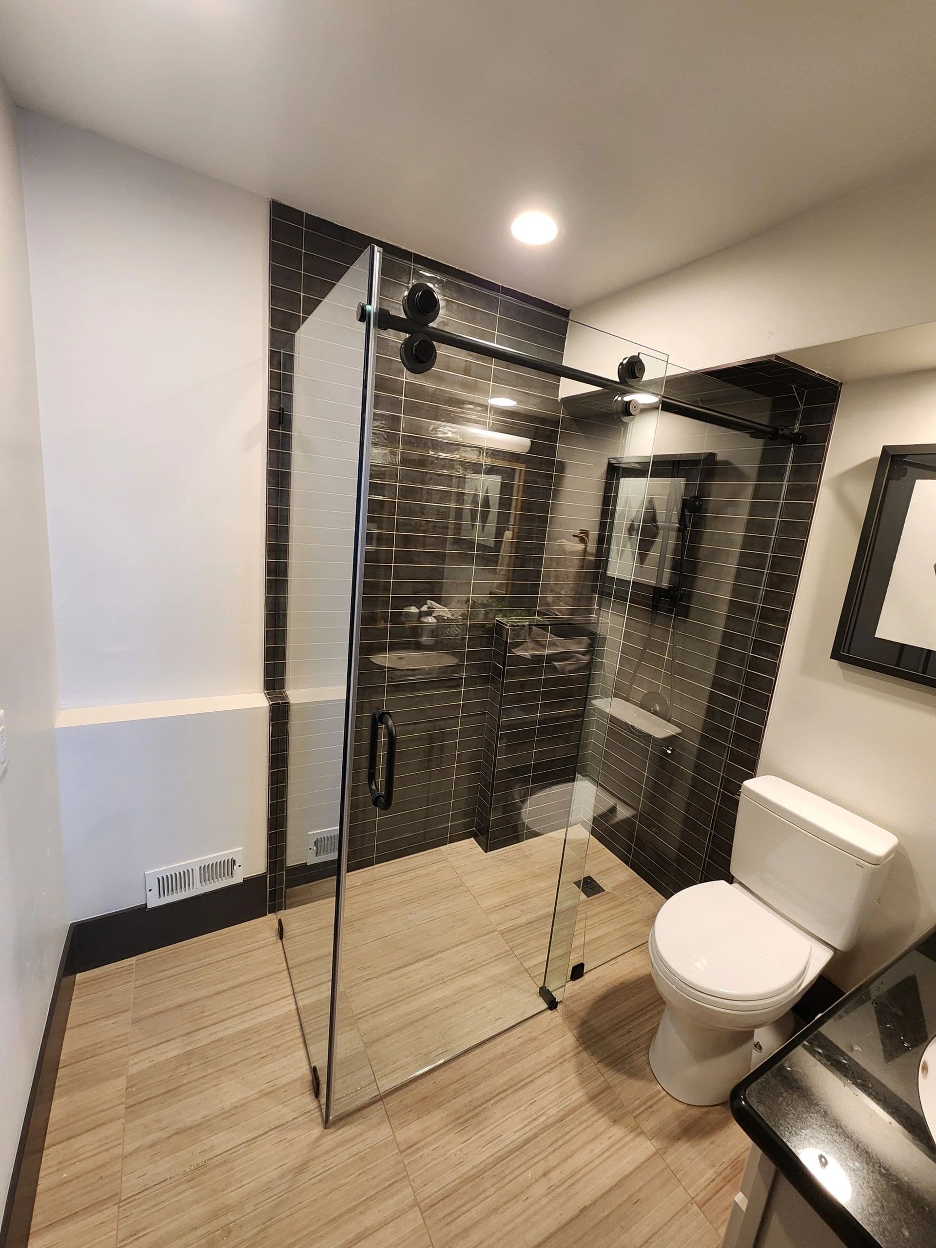 775 glass & shower doors Offers Frameless Shower Doors in Reno, NV 89512